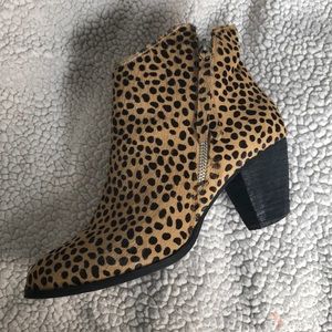 Sole Society Justina leopard print booties